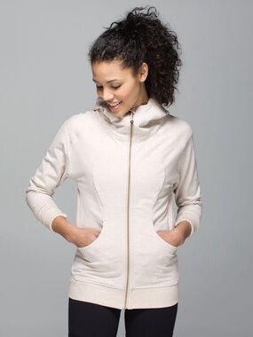 NWT Lululemon On the Daily Hoodie Sz 10
